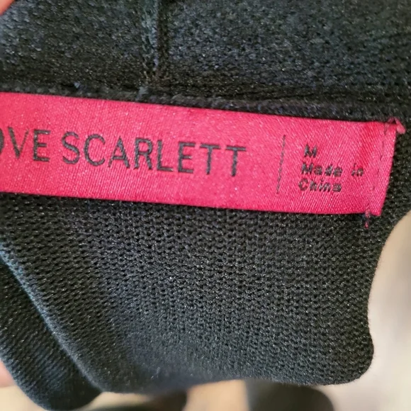 Elegant Black Sweater with White Bow - Picture 9 of 14